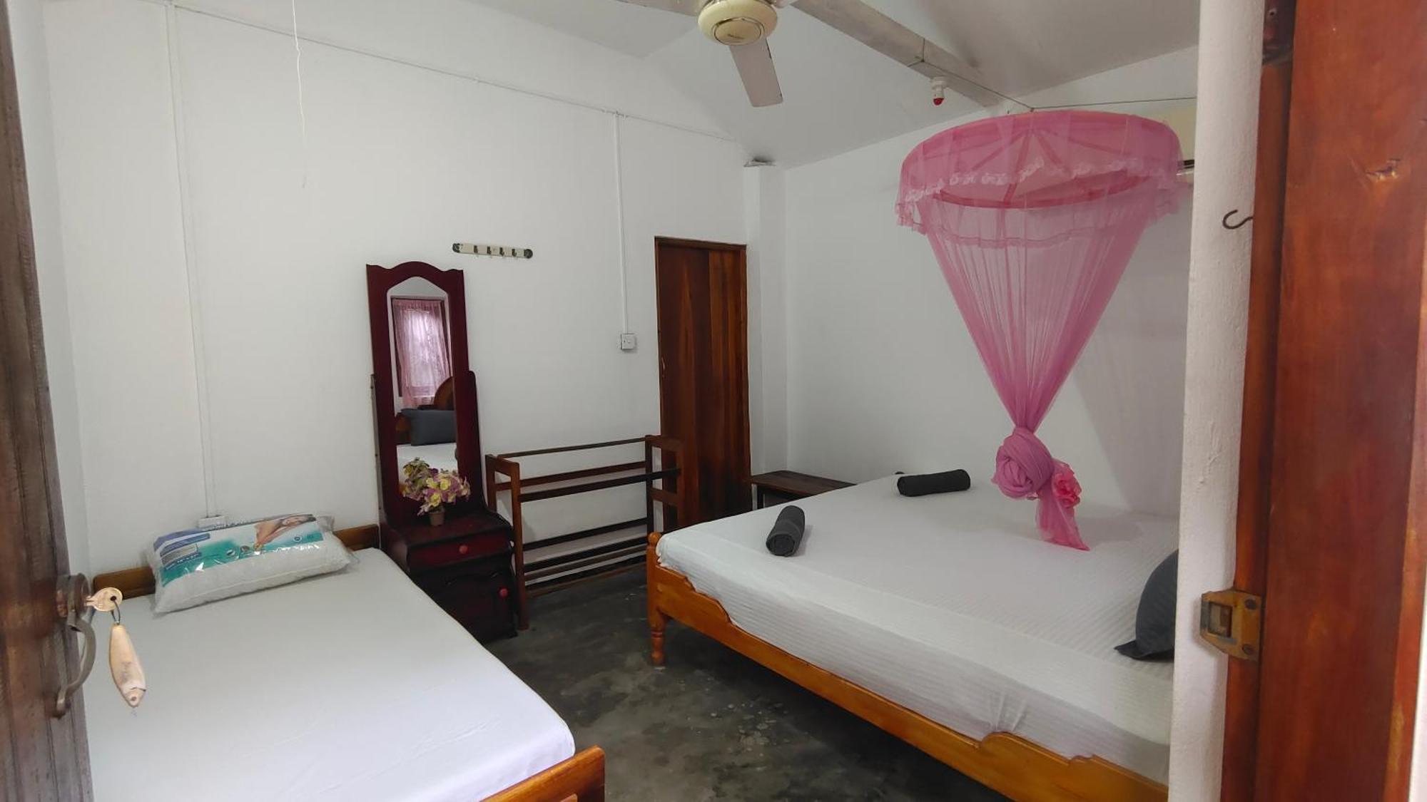 Costels Arugambay Hostel Arugam Bay Exterior foto